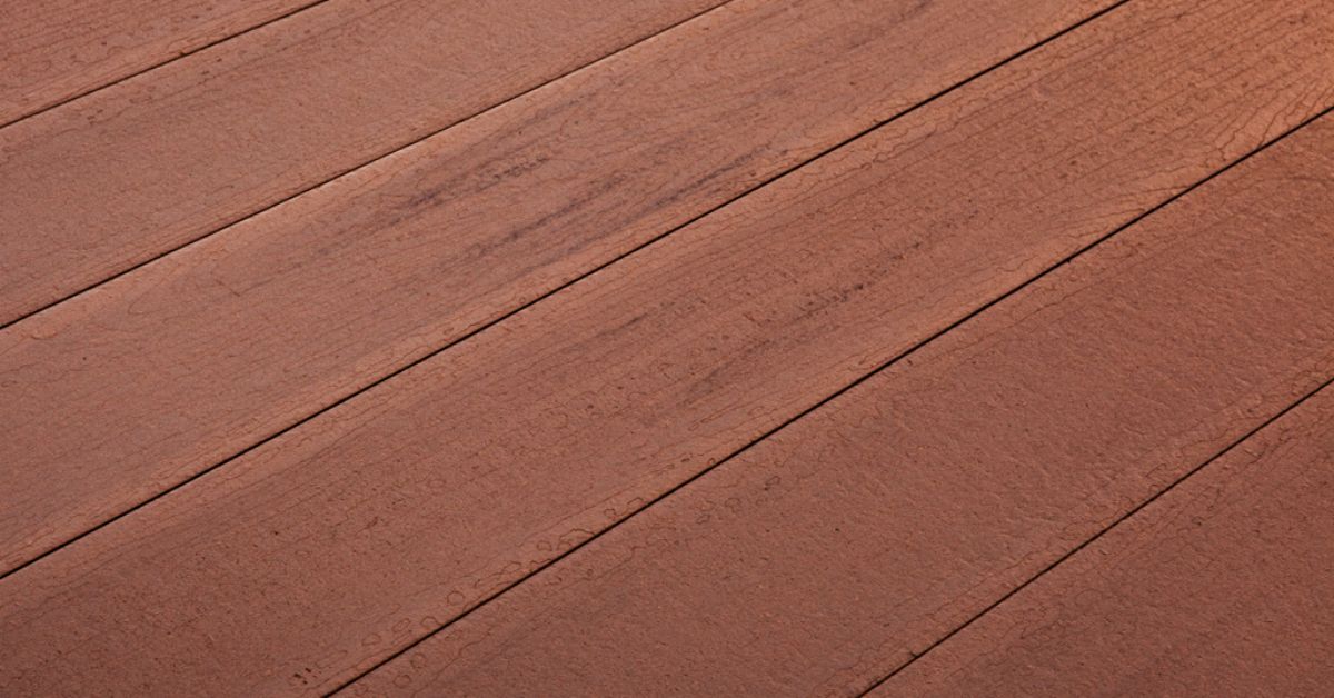 Choosing the Right Deck Colors for Your Home’s Exterior